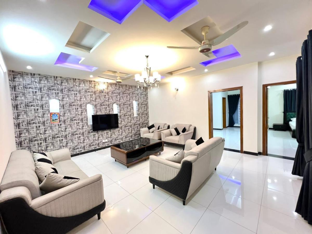 Luxury Apartment Rentals Islamabad Ngoại thất bức ảnh