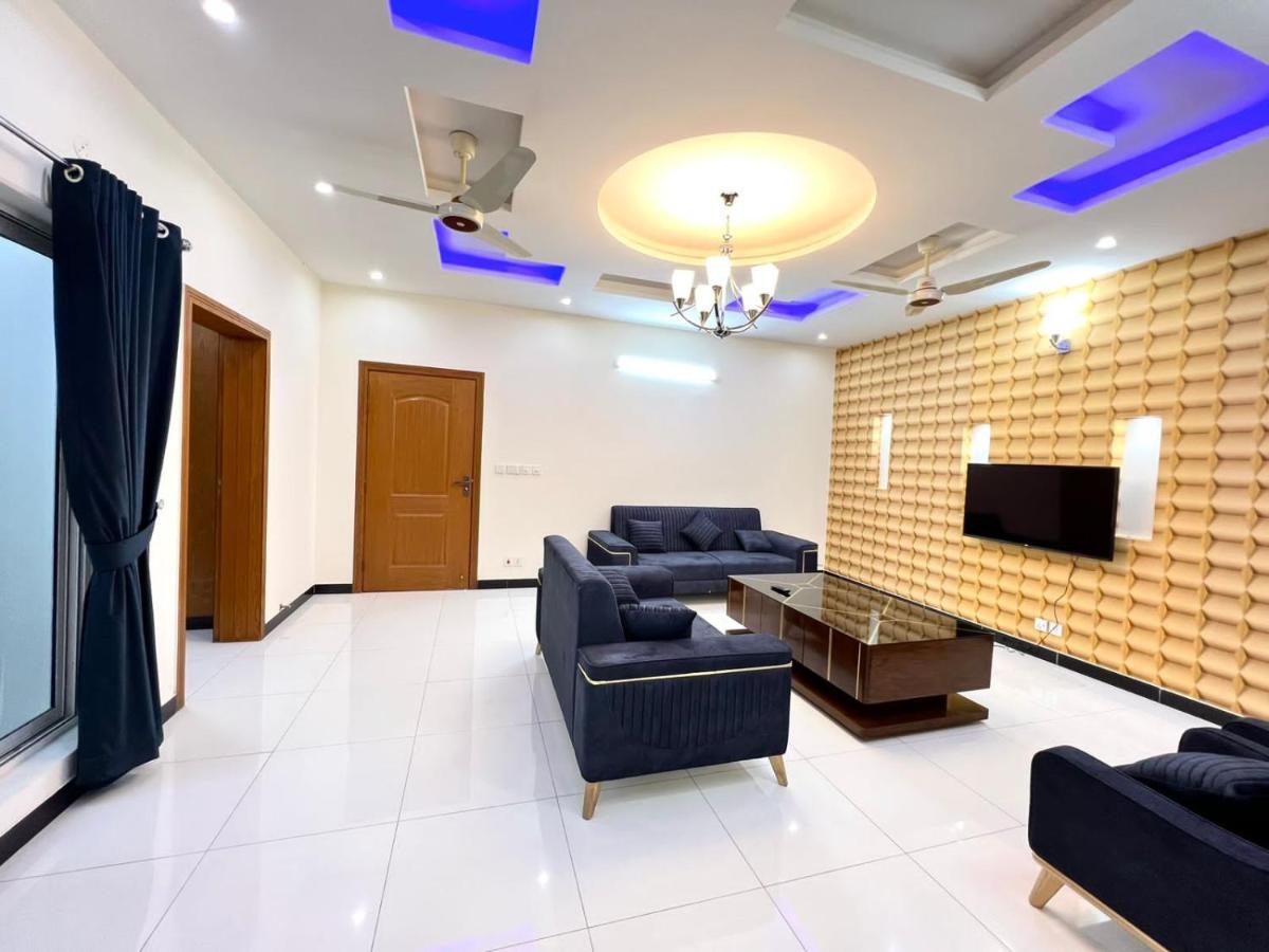 Luxury Apartment Rentals Islamabad Ngoại thất bức ảnh