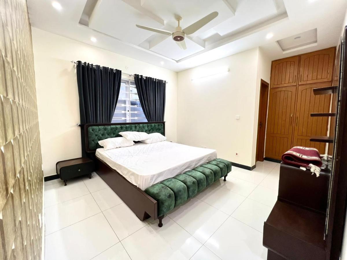 Luxury Apartment Rentals Islamabad Ngoại thất bức ảnh